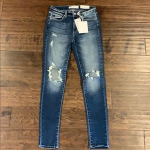 Destructed Kancan Jeans NWT